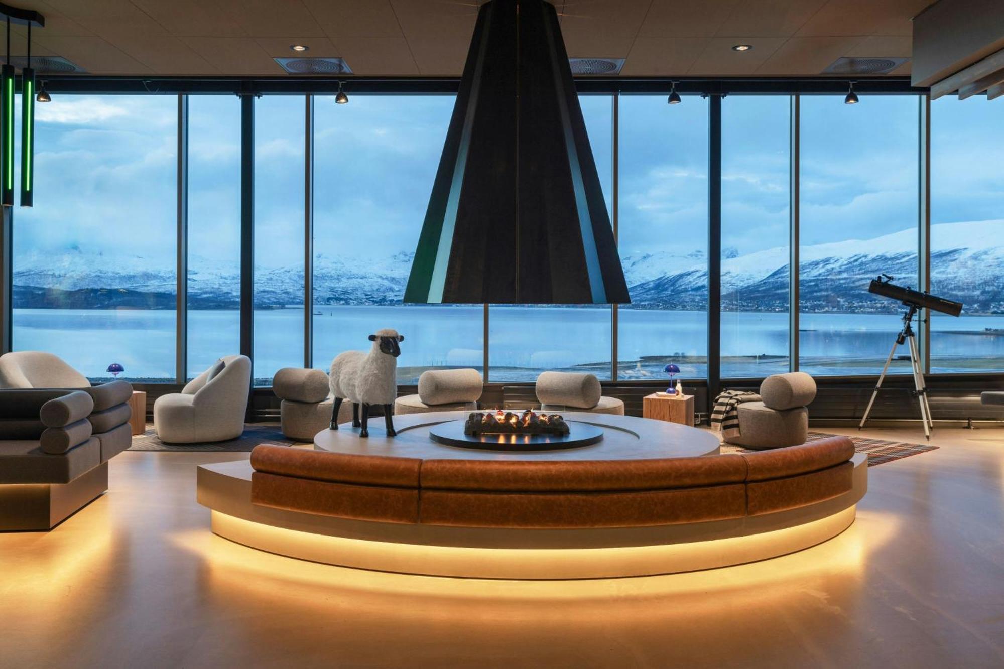 Moxy Tromso Hotel Kültér fotó